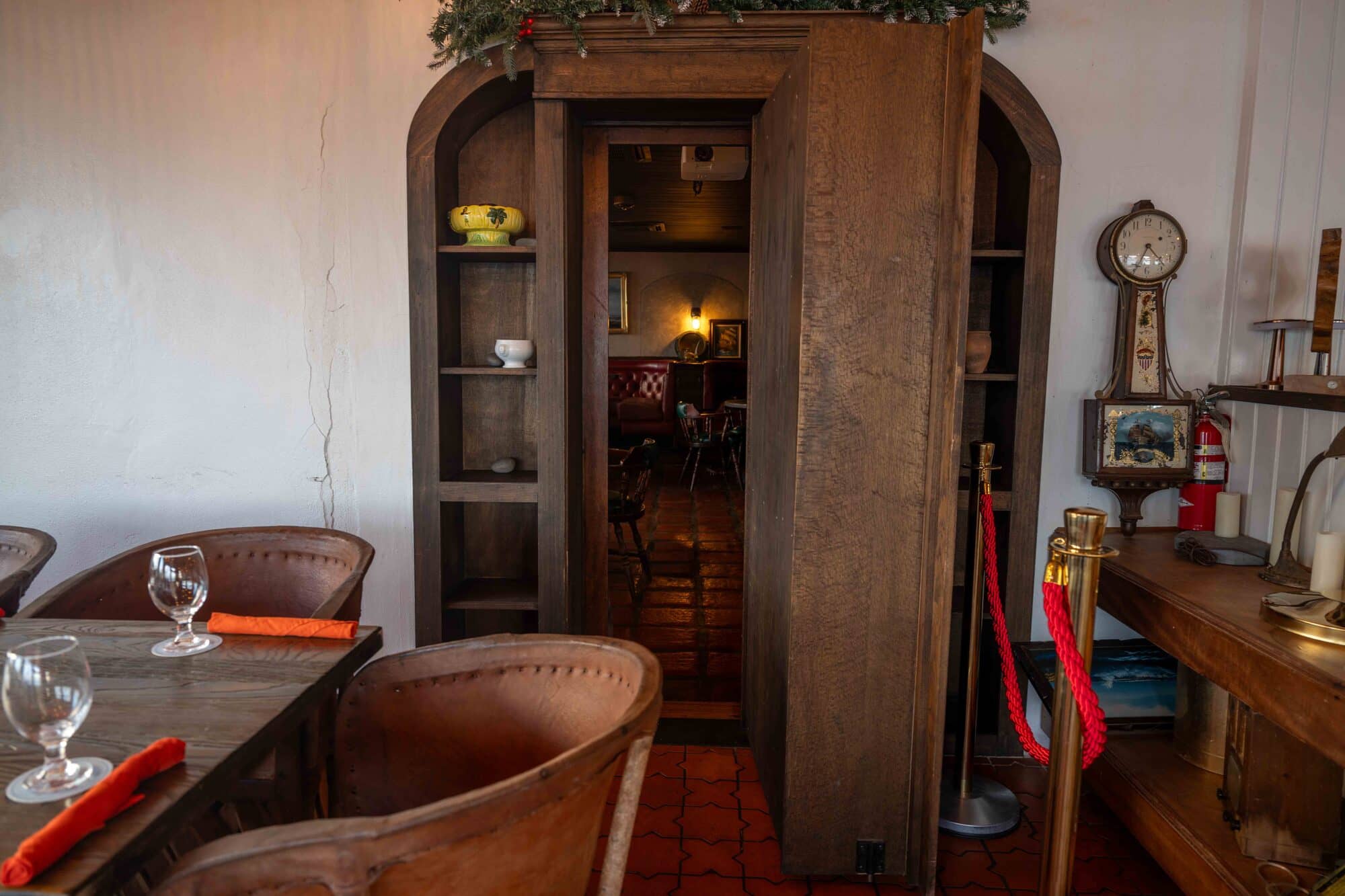 The hidden secret door at Harbour Prime